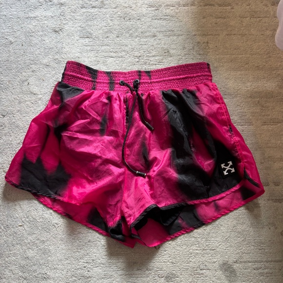 Off-White c/o Virgil Abloh Tie-Dye Active Shorts Size XS Featured in BAZAAR - Picture 3 of 10